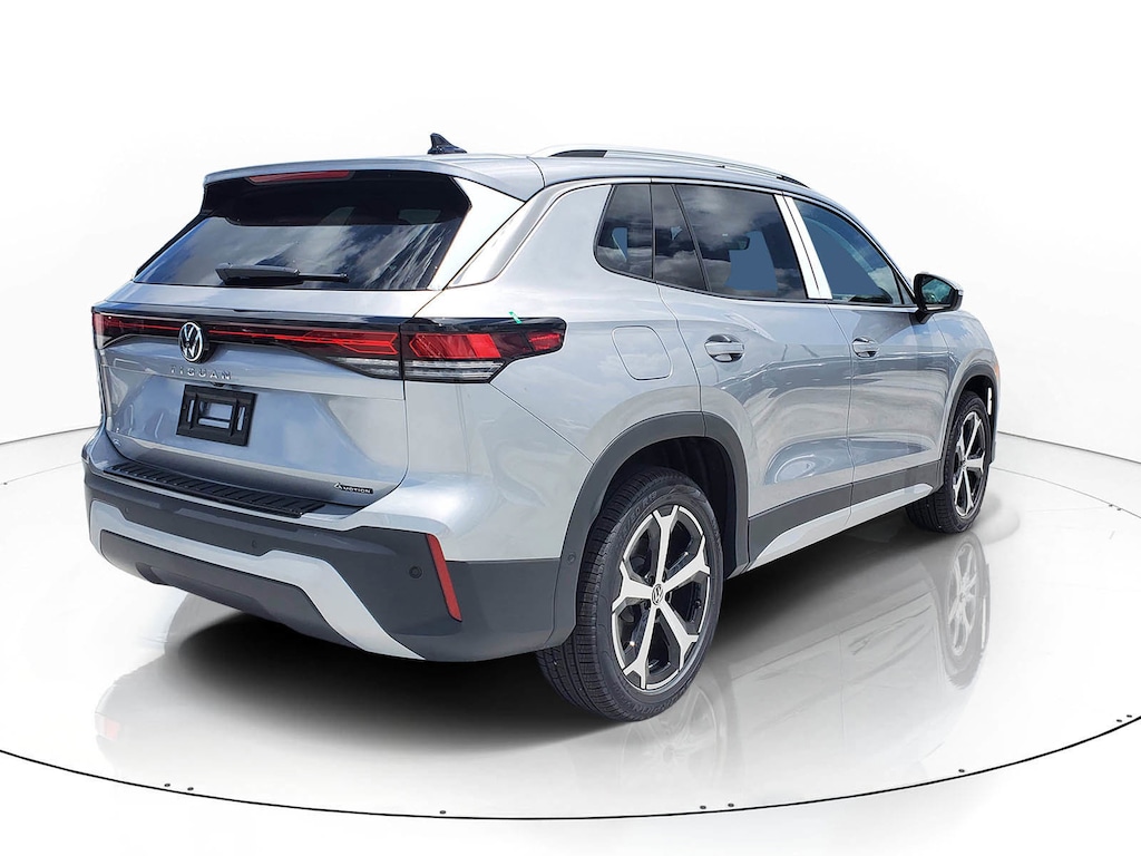 New 2026 Volkswagen Tiguan 2.0T SE SUV