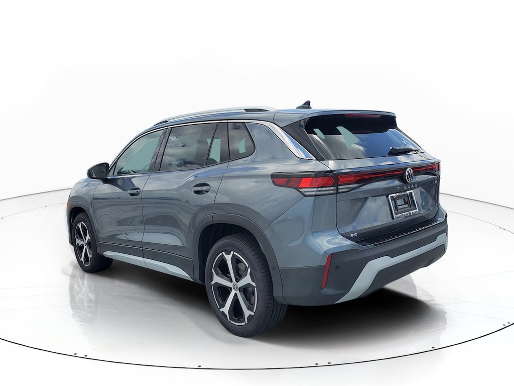 New 2026 Volkswagen Tiguan SE SUV
