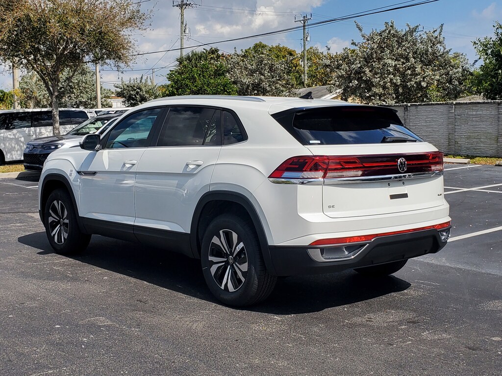 New 2026 Volkswagen Atlas Cross Sport 2.0T SE SUV