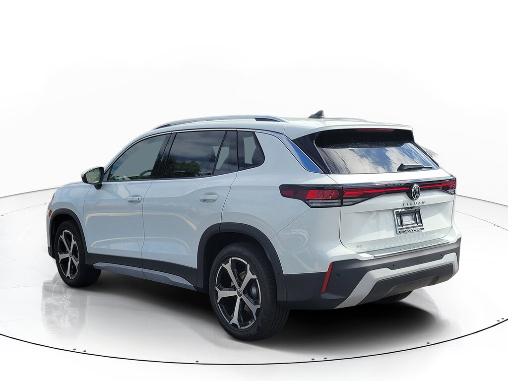 New 2026 Volkswagen Tiguan SE SUV