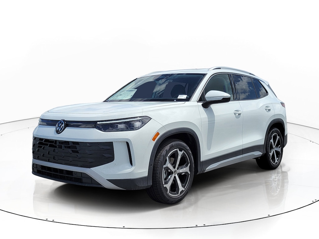 New 2026 Volkswagen Tiguan SE SUV
