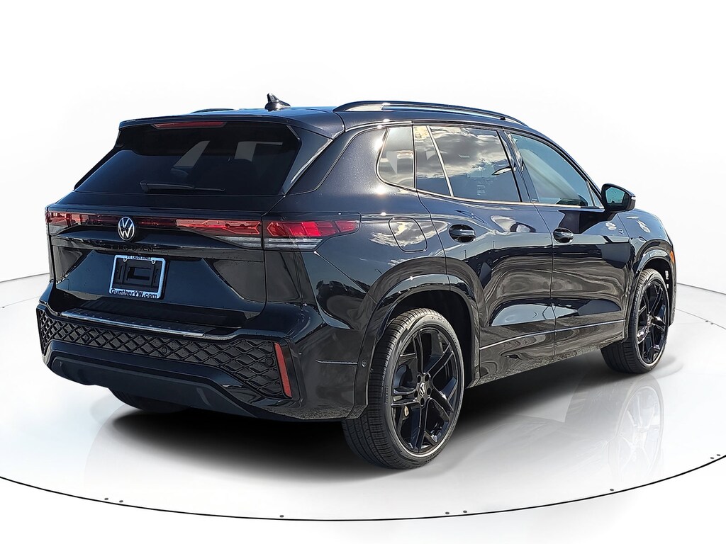 New 2026 Volkswagen Tiguan 2.0T SE R-Line Black SUV