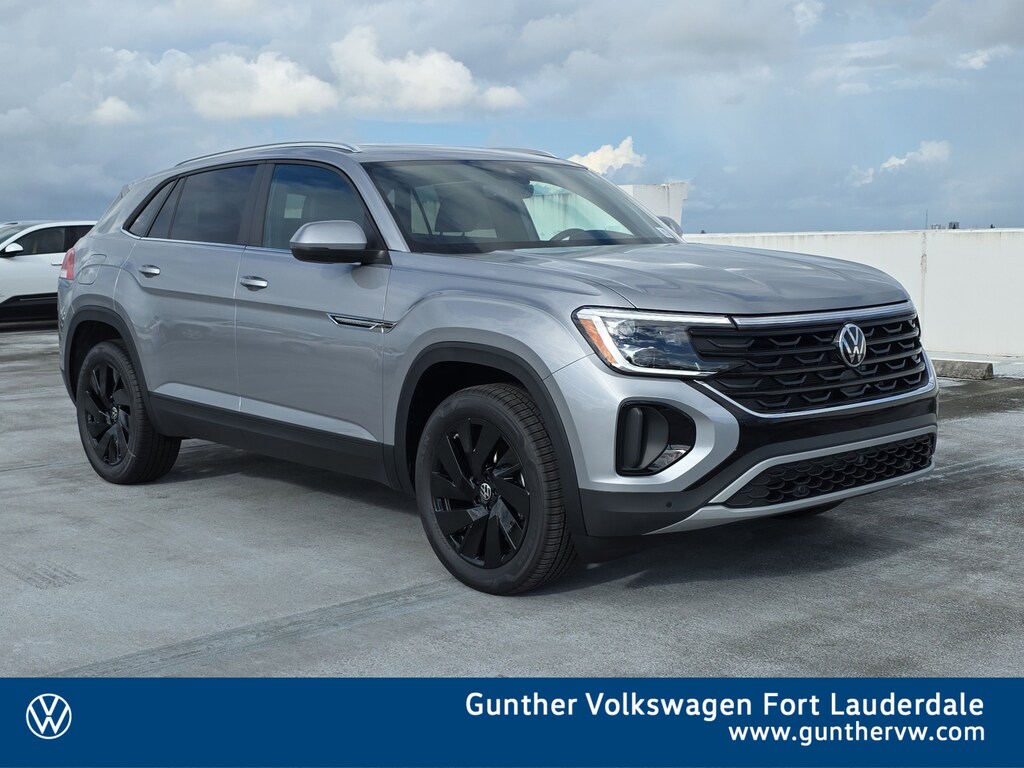 New 2026 Volkswagen Atlas Cross Sport 2.0T SE w/Technology SUV