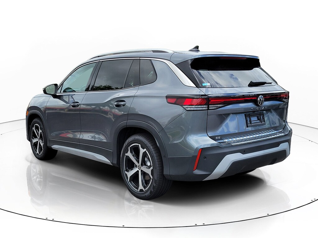 New 2026 Volkswagen Tiguan SE SUV