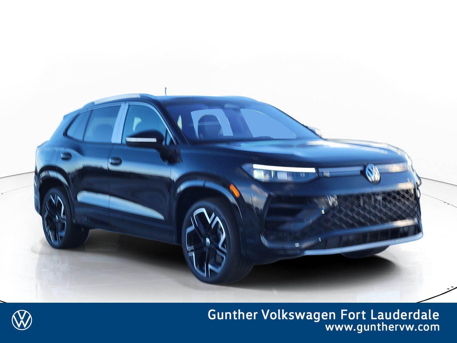 New 2026 Volkswagen Tiguan SEL R-Line Turbo SUV