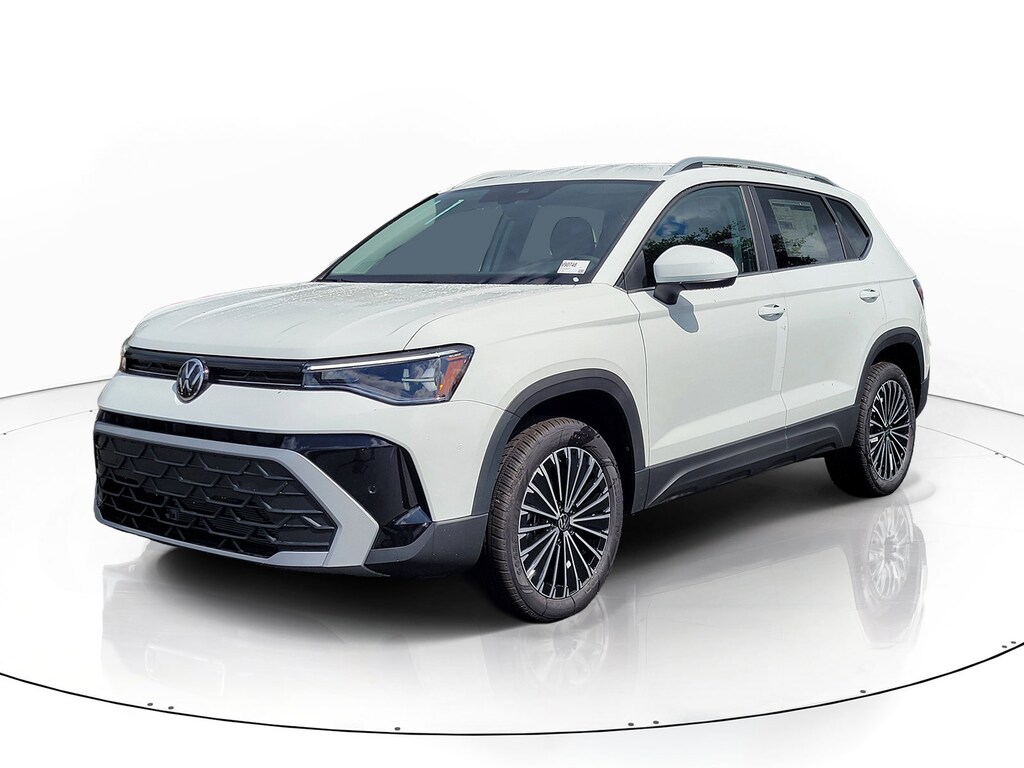 New 2026 Volkswagen Taos 1.5T SE SUV