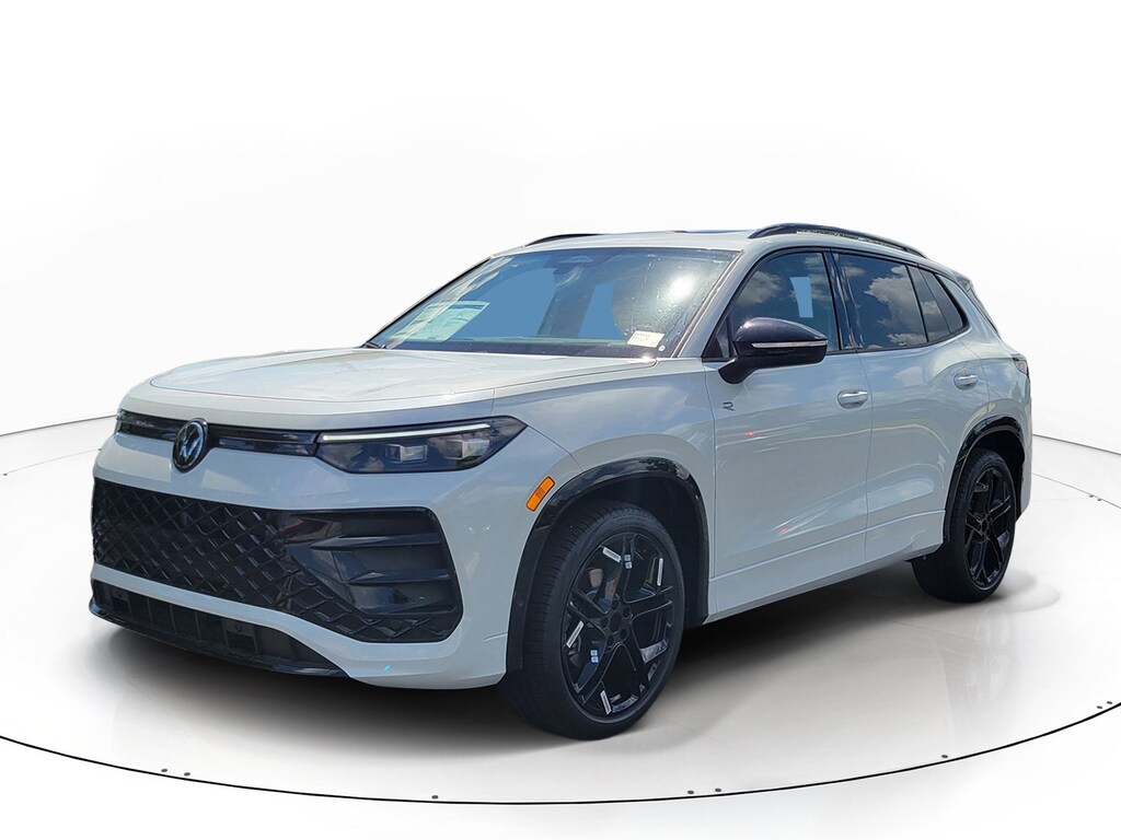 New 2026 Volkswagen Tiguan 2.0T SE R-Line Black SUV