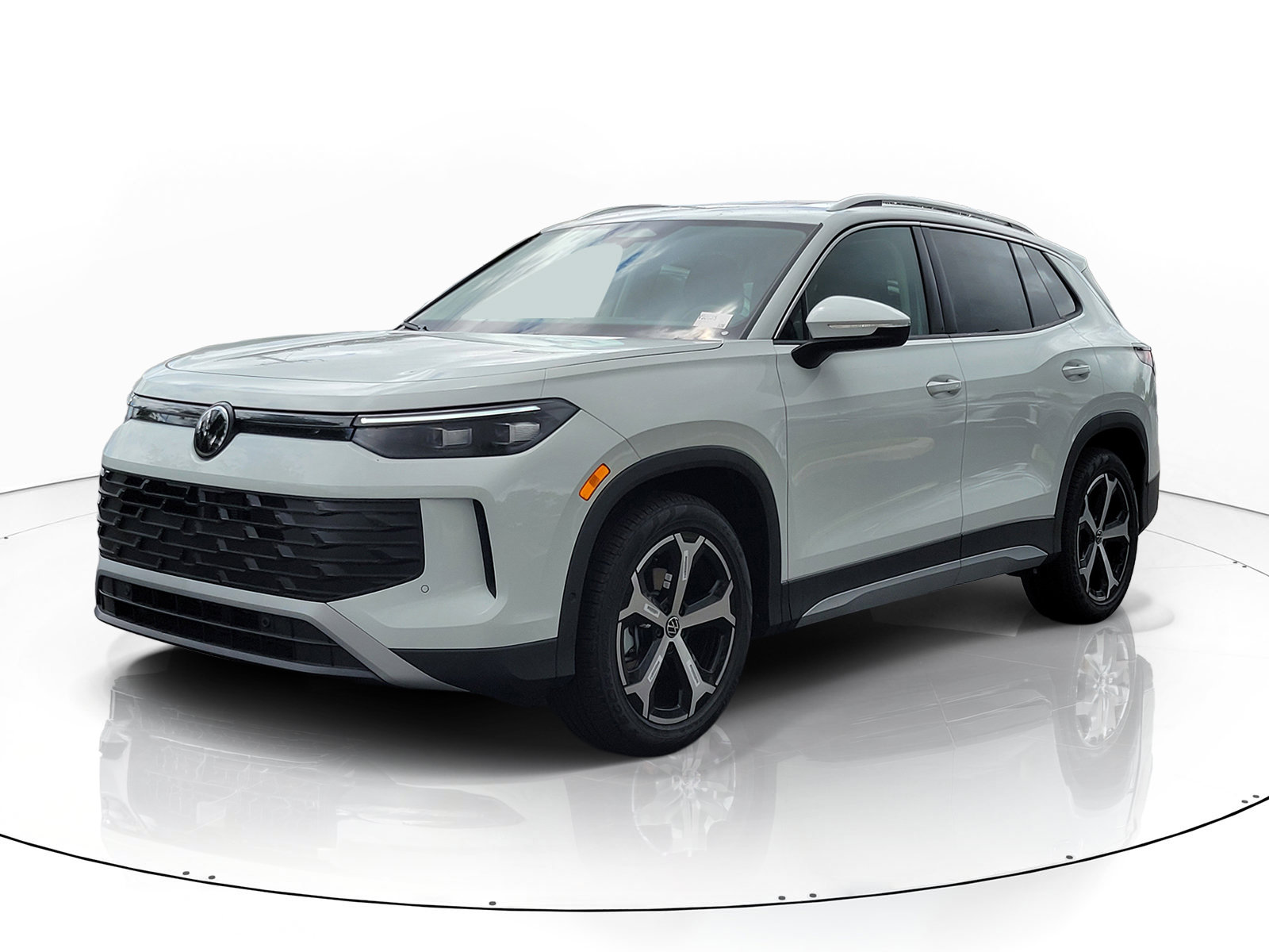 New 2026 Volkswagen Tiguan SE SUV