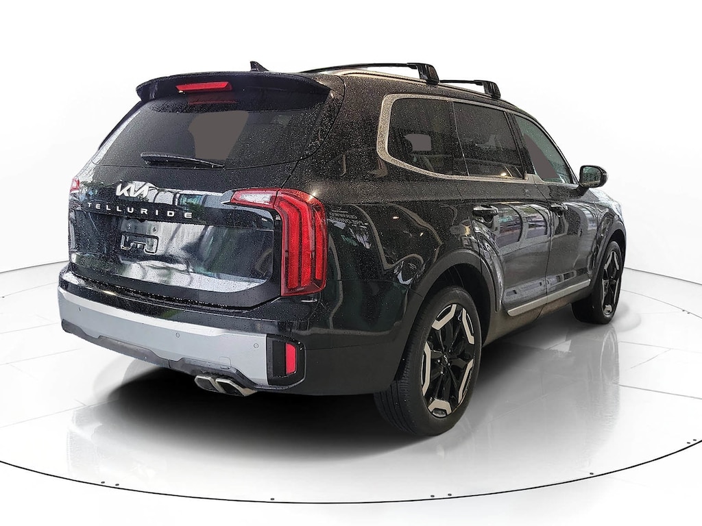 Used 2024 Kia Telluride S SUV