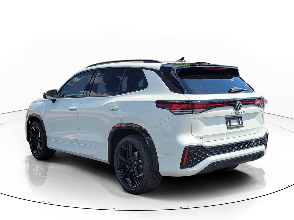 New 2026 Volkswagen Tiguan 2.0T SE R-Line Black SUV