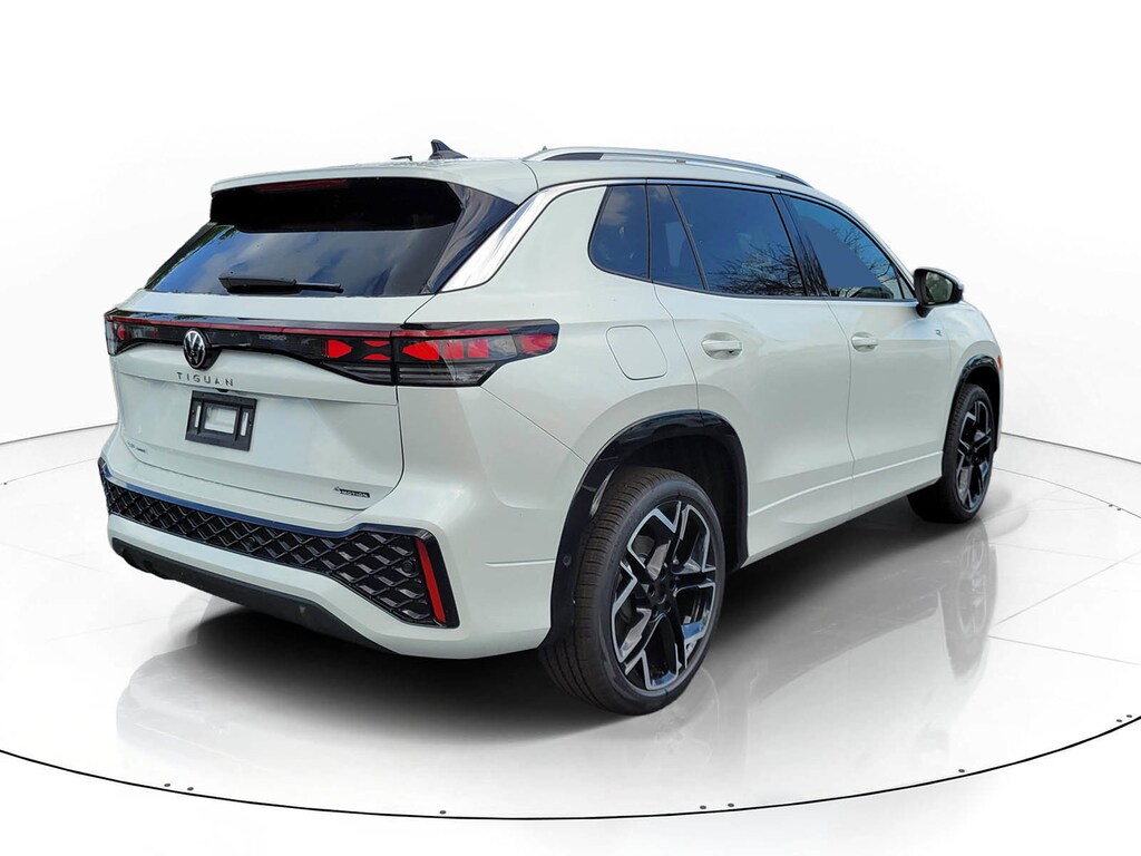 New 2026 Volkswagen Tiguan 2.0T SEL R-Line Turbo SUV