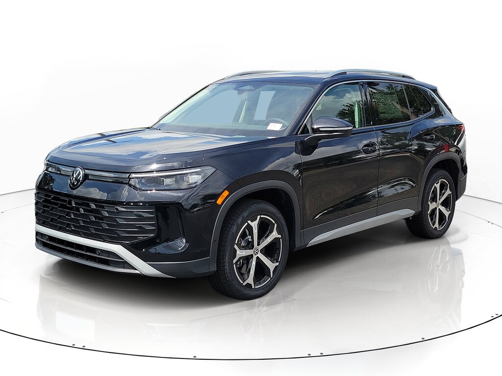 New 2026 Volkswagen Tiguan 2.0T SE SUV