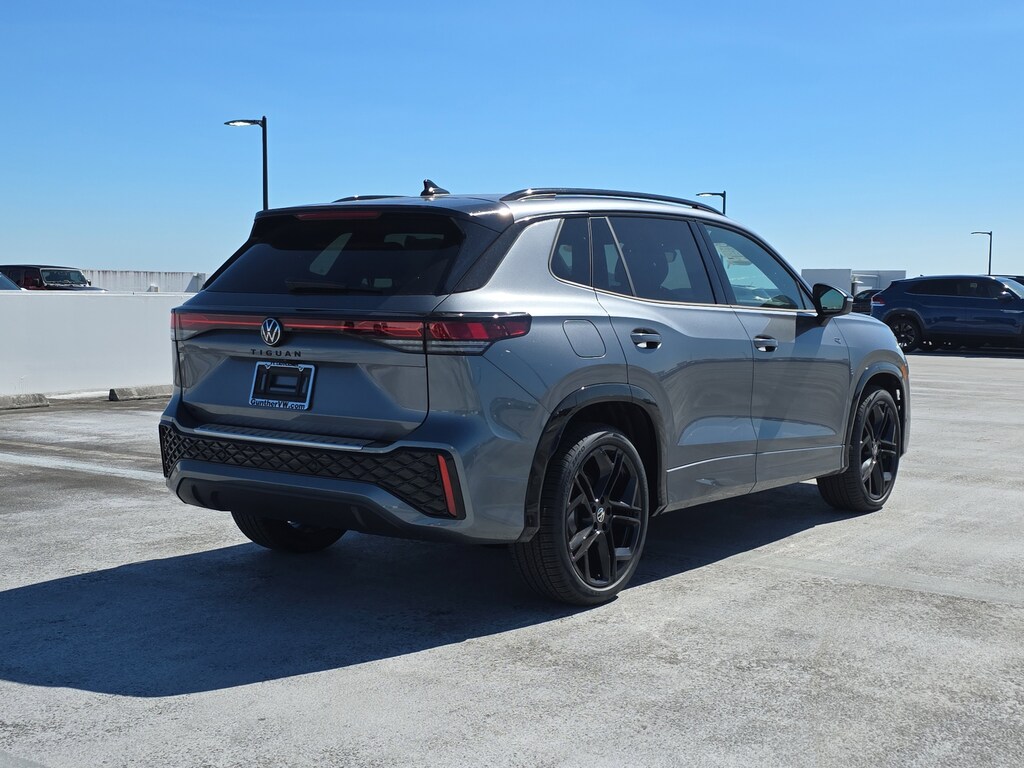 New 2026 Volkswagen Tiguan 2.0T SE R-Line Black SUV