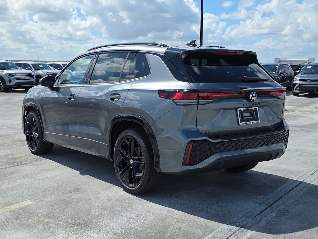 New 2026 Volkswagen Tiguan 2.0T SE SUV