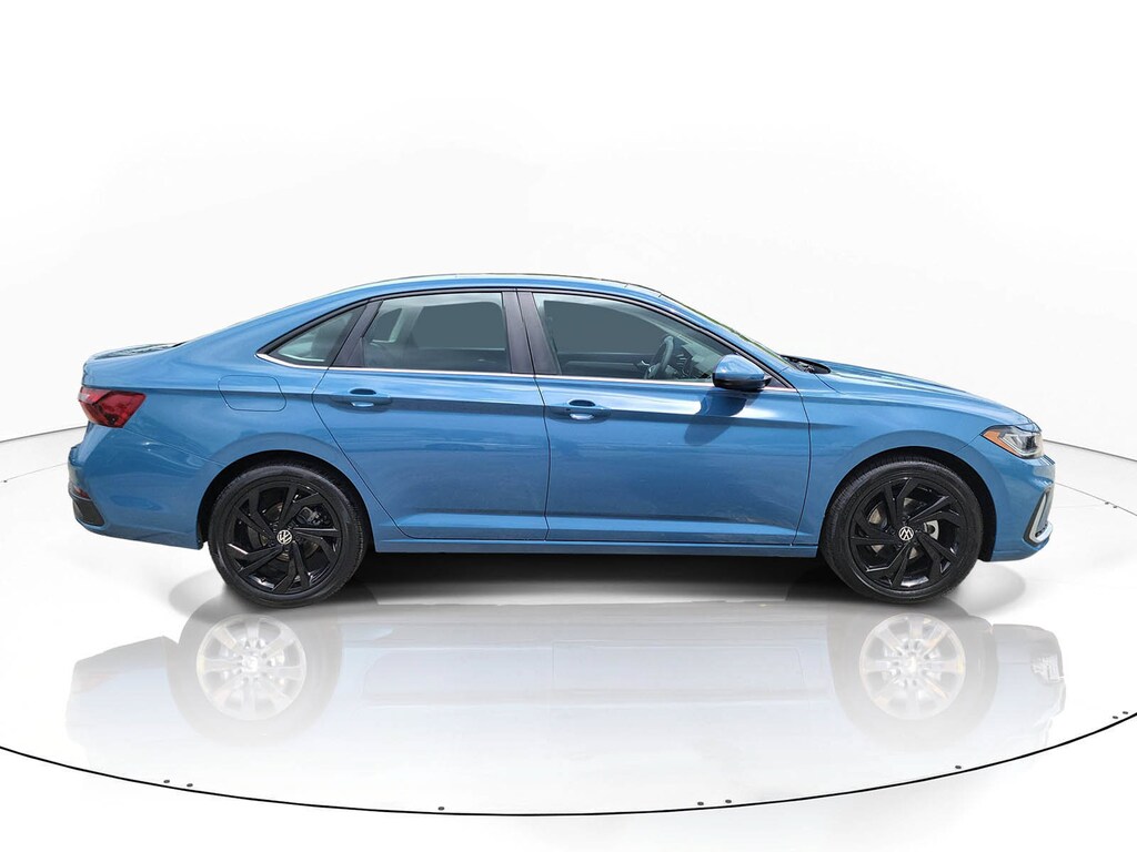 New 2026 Volkswagen Jetta 1.5T SE Sedan