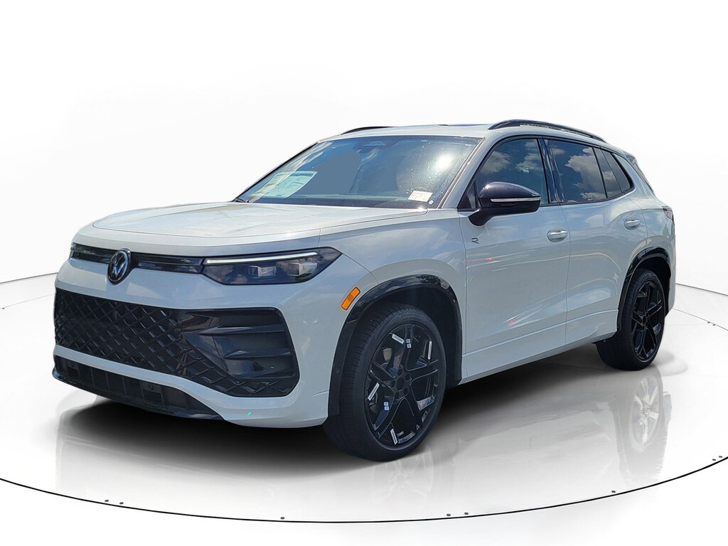 New 2026 Volkswagen Tiguan 2.0T SE R-Line Black SUV