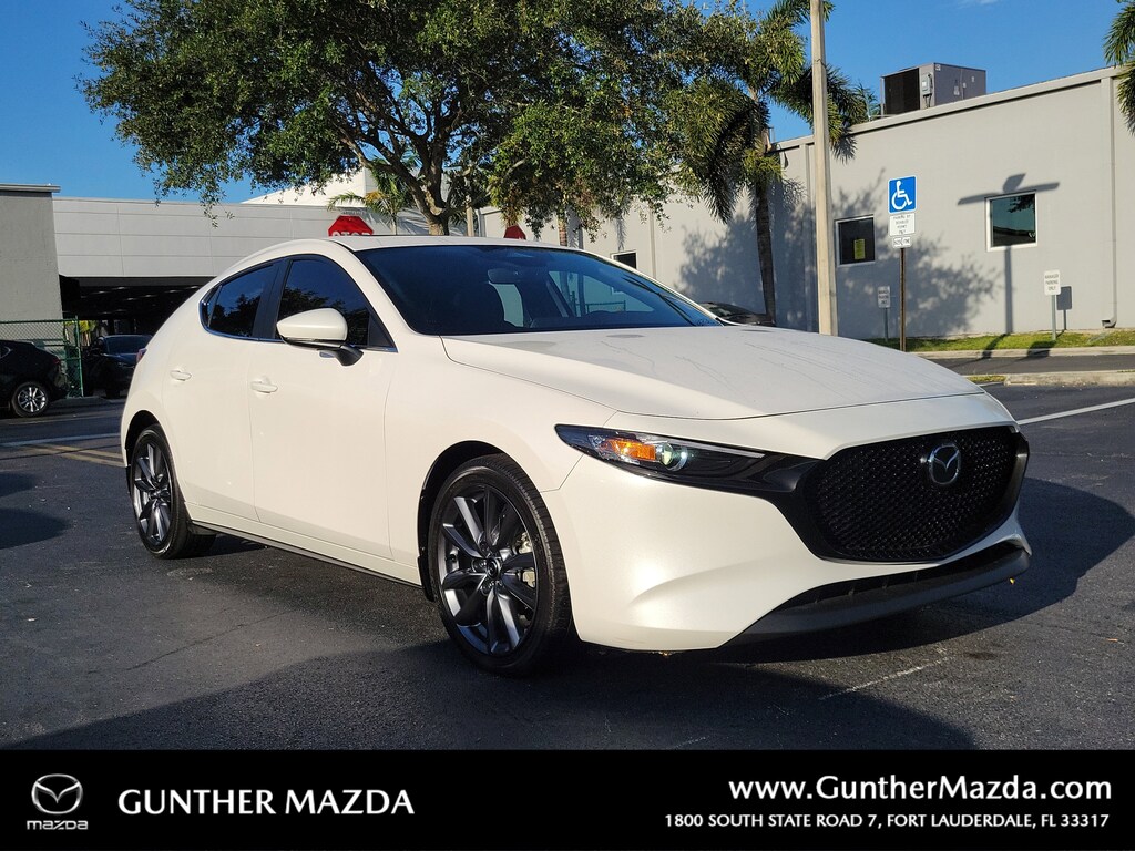 Used 2024 Mazda Mazda3 Hatchback 2.5 S Preferred Package Hatchback