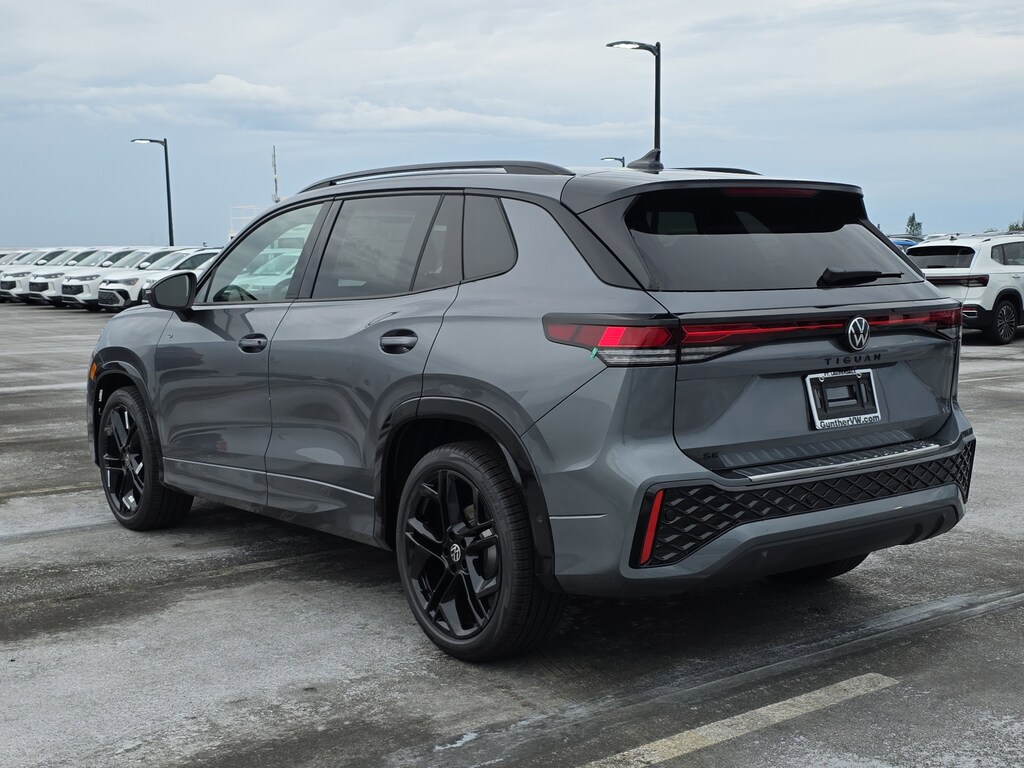 New 2025 Volkswagen Tiguan 2.0T SE R-Line Black SUV