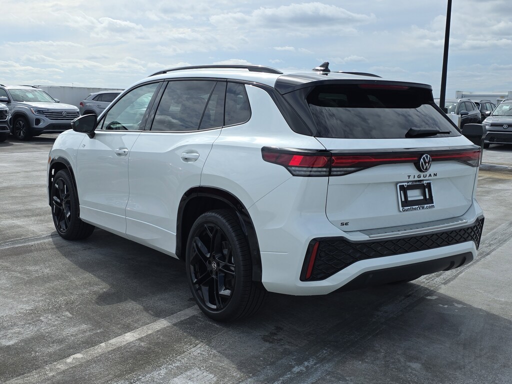 New 2026 Volkswagen Tiguan 2.0T SE R-Line Black SUV