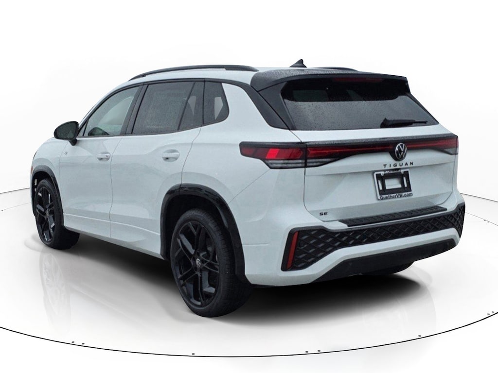 New 2026 Volkswagen Tiguan 2.0T SE R-Line Black SUV