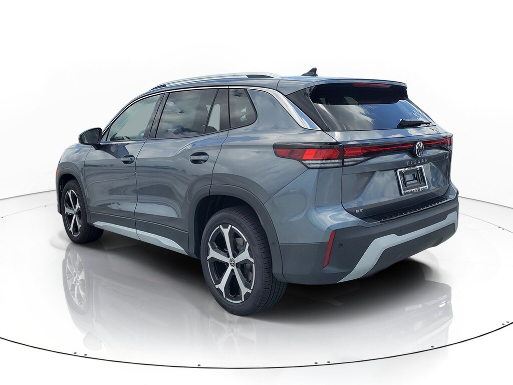 New 2026 Volkswagen Tiguan SE SUV
