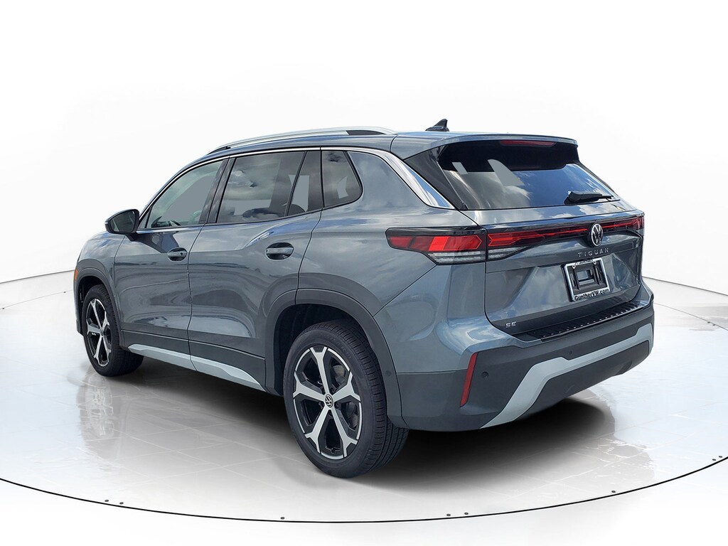 New 2026 Volkswagen Tiguan 2.0T SE SUV