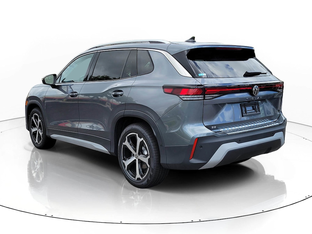 New 2026 Volkswagen Tiguan 2.0T SE SUV