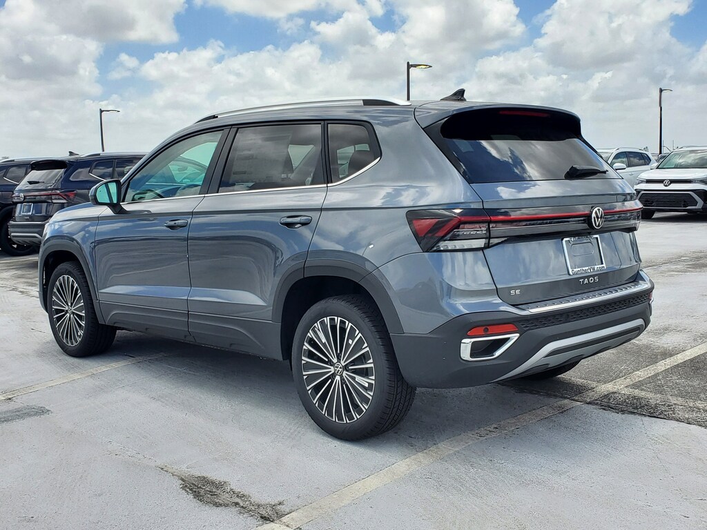 New 2026 Volkswagen Taos 1.5T SE SUV