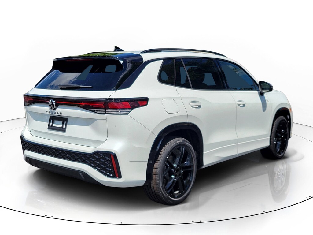 New 2026 Volkswagen Tiguan 2.0T SE R-Line Black SUV