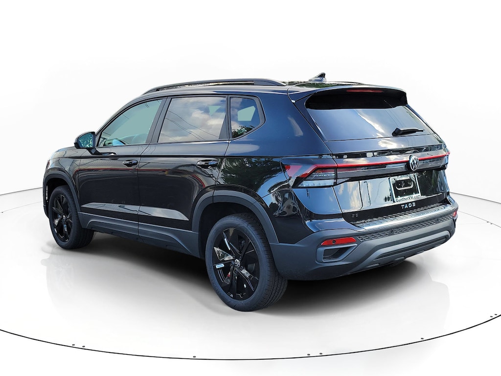 Used 2026 Volkswagen Taos 1.5T SE Black SUV