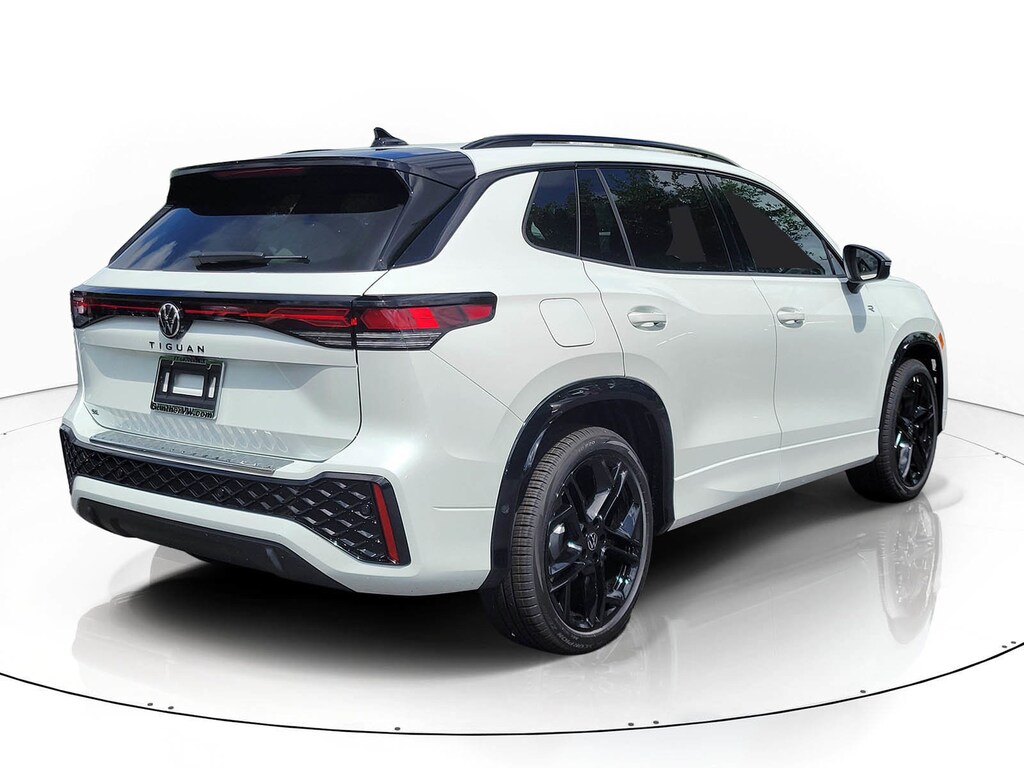 New 2026 Volkswagen Tiguan 2.0T SE R-Line Black SUV