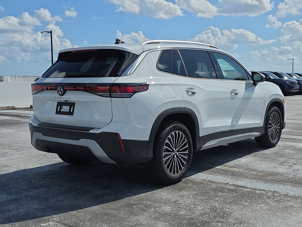 New 2026 Volkswagen Tiguan 2.0T S SUV