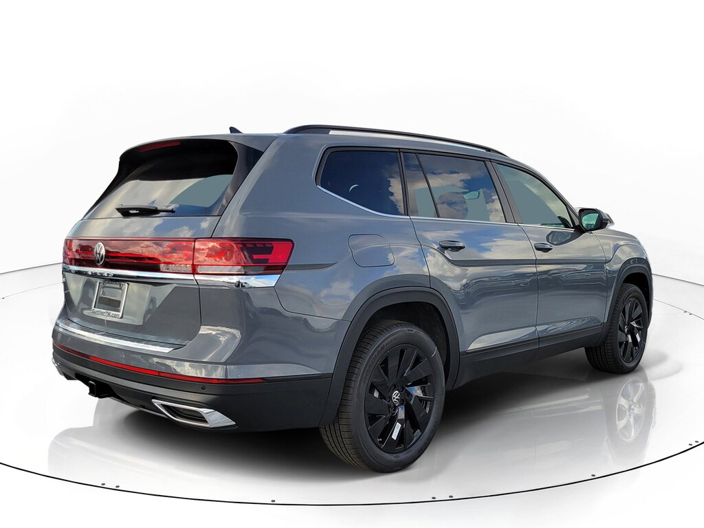 New 2026 Volkswagen Atlas SE w/Technology SUV