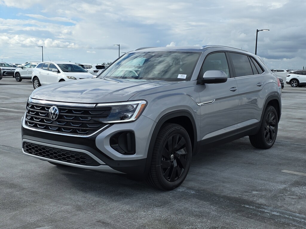 New 2026 Volkswagen Atlas Cross Sport 2.0T SE w/Technology SUV