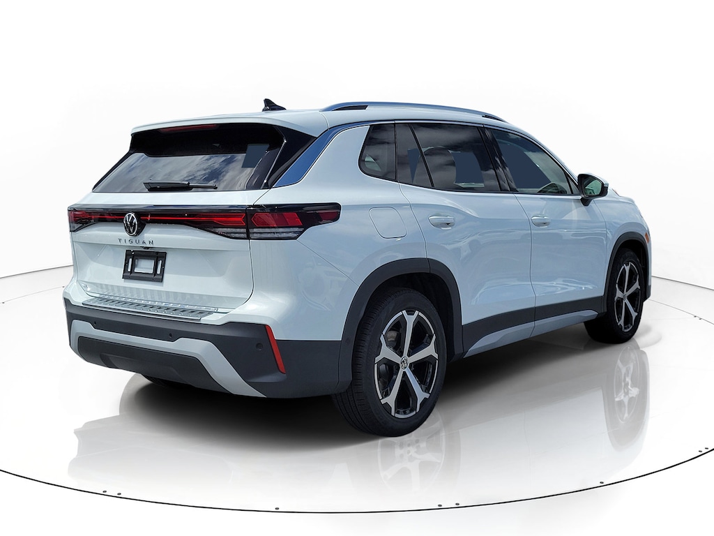 New 2026 Volkswagen Tiguan SE SUV