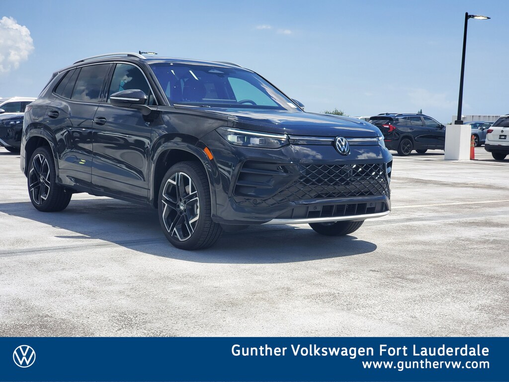 New 2026 Volkswagen Tiguan 2.0T SEL R-Line SUV