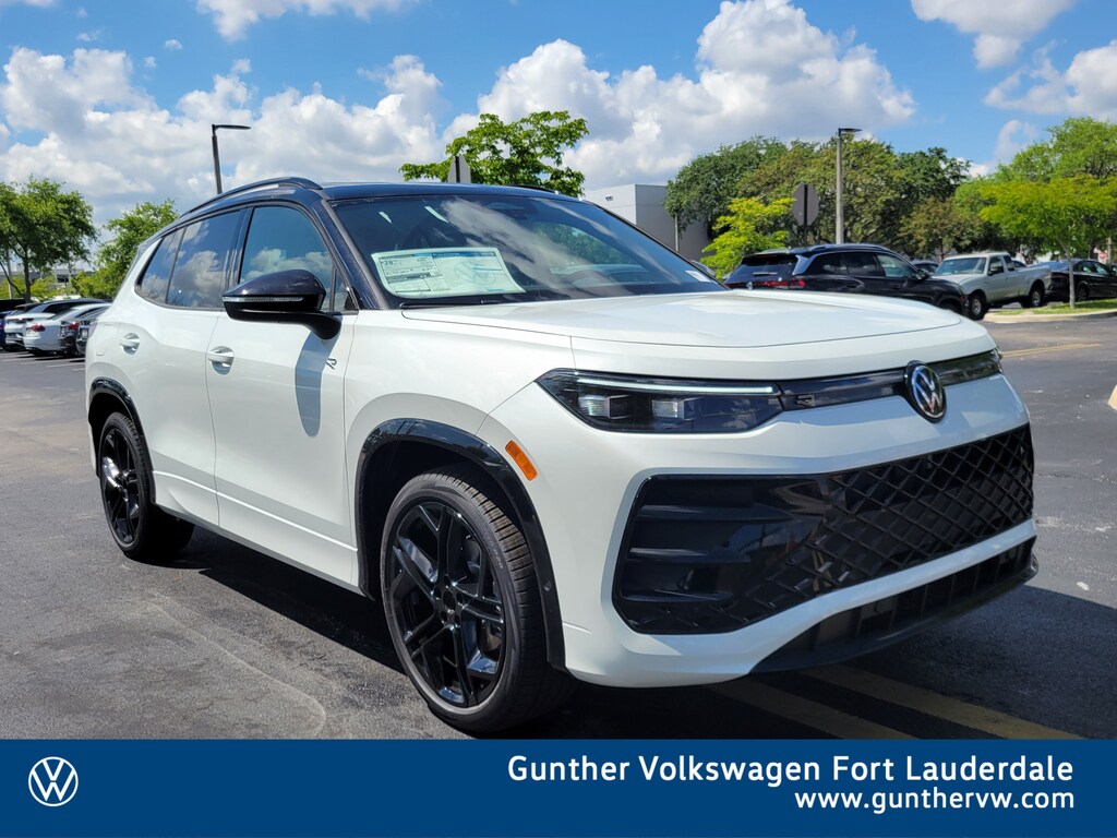 New 2026 Volkswagen Tiguan 2.0T SE R-Line Black SUV