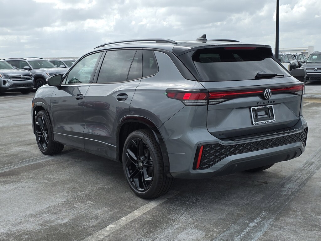 New 2026 Volkswagen Tiguan 2.0T SE R-Line Black SUV