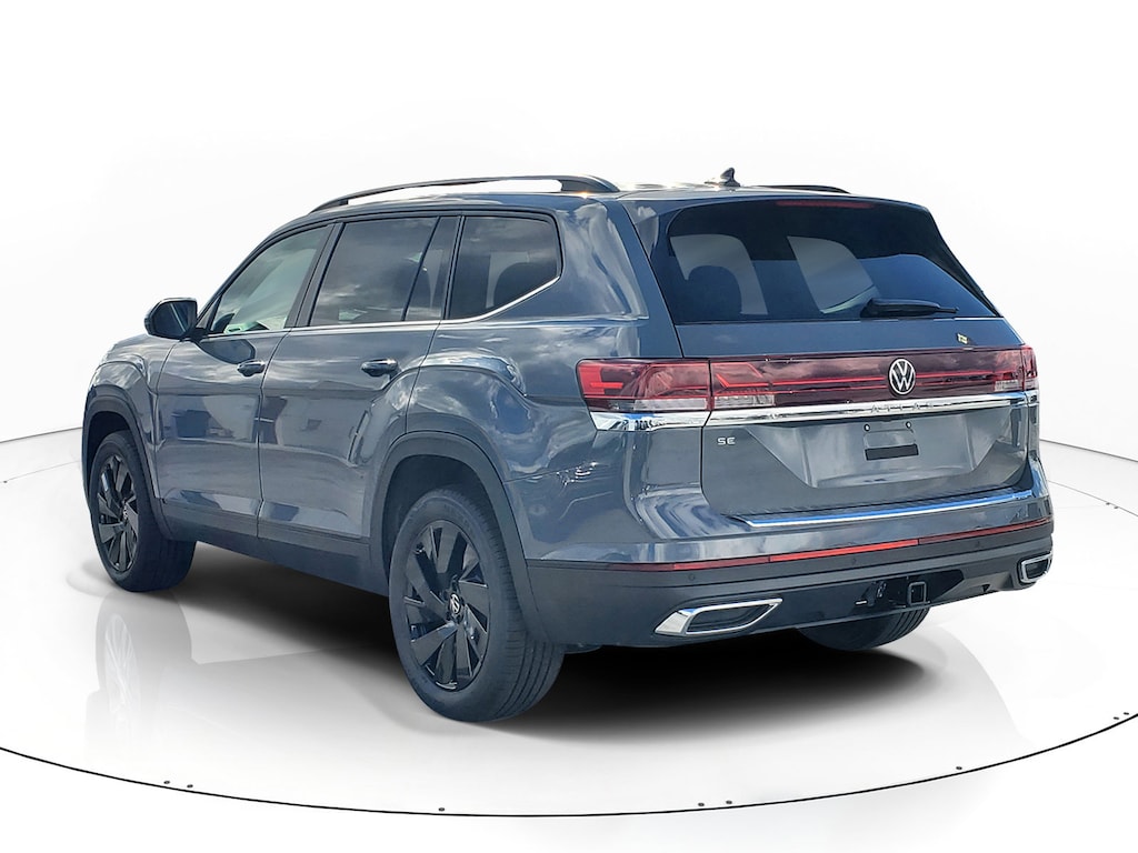 New 2026 Volkswagen Atlas SE w/Technology SUV