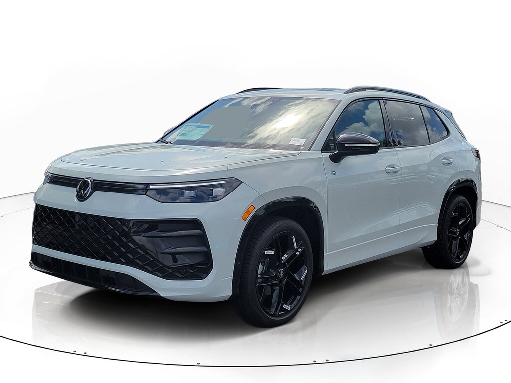 New 2026 Volkswagen Tiguan SE R-Line Black SUV