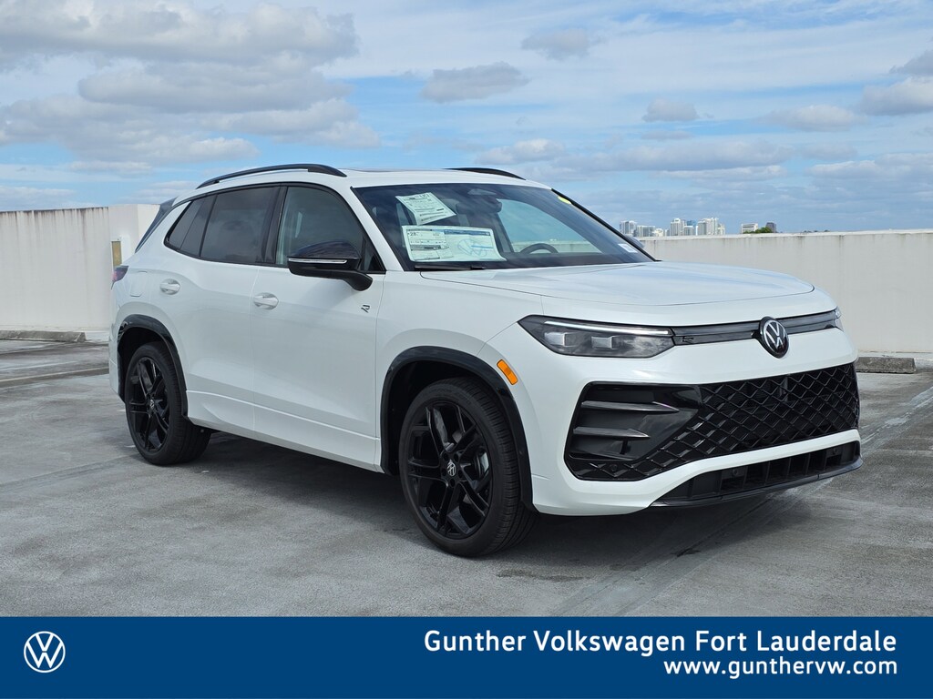 New 2026 Volkswagen Tiguan 2.0T SE R-Line Black SUV