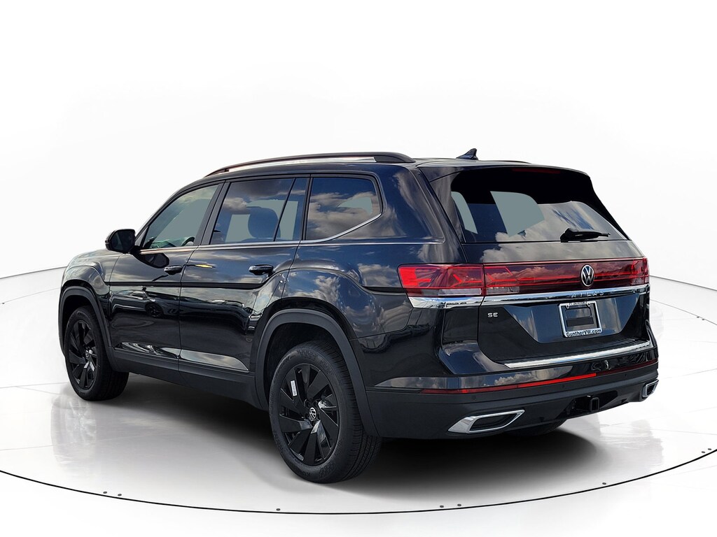 New 2026 Volkswagen Atlas SE w/Technology SUV