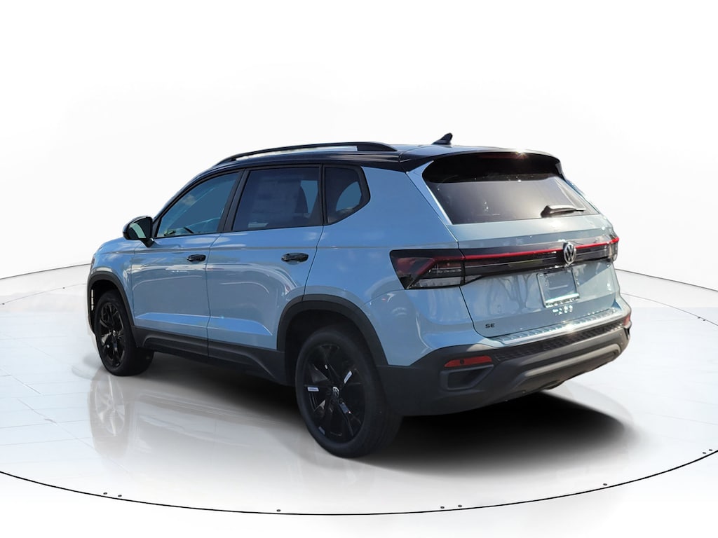 New 2027 Volkswagen Taos 1.5T SE Black SUV