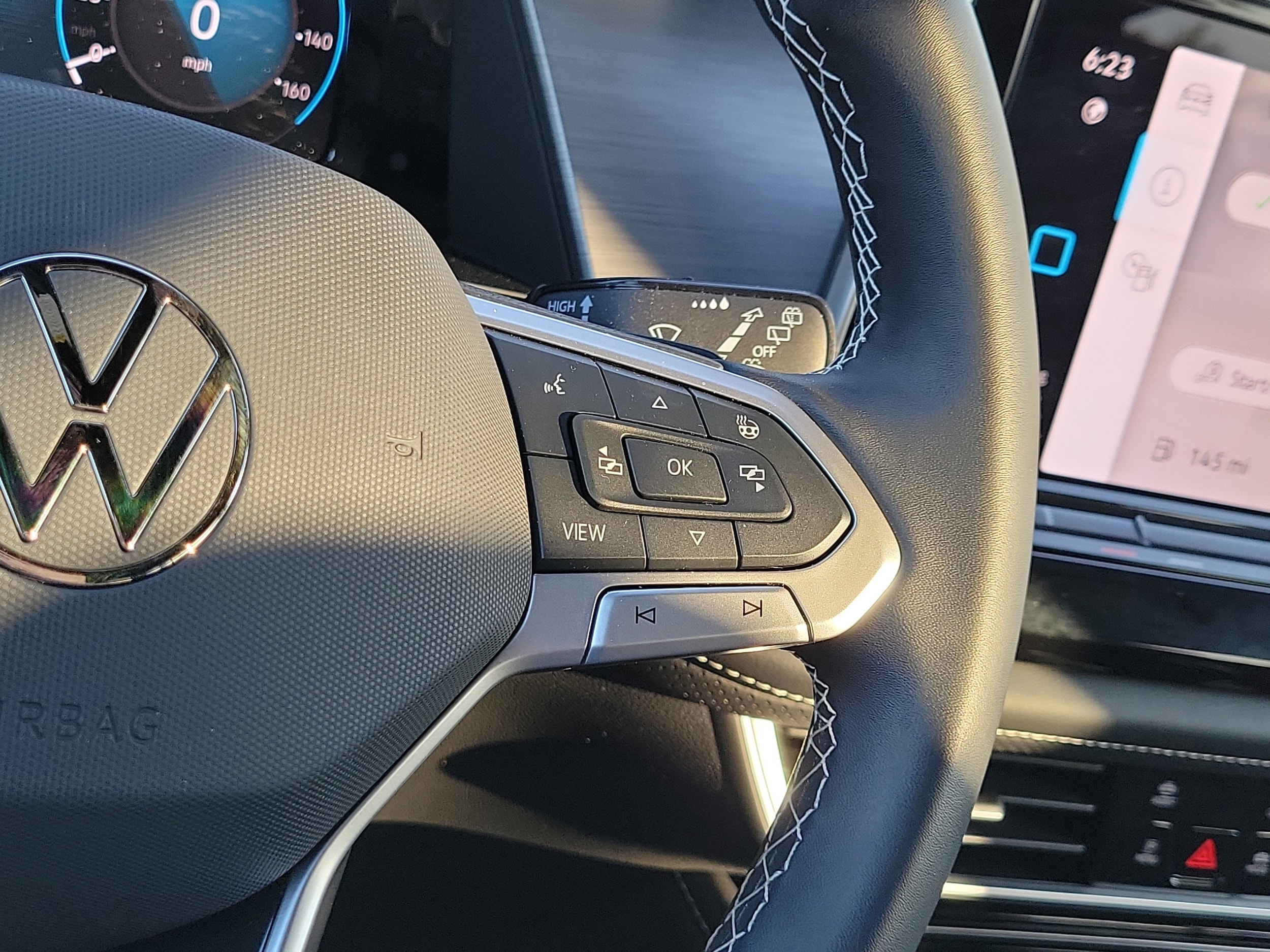 2025 Volkswagen Atlas Cross Sport SE w/Tech - Photo 21
