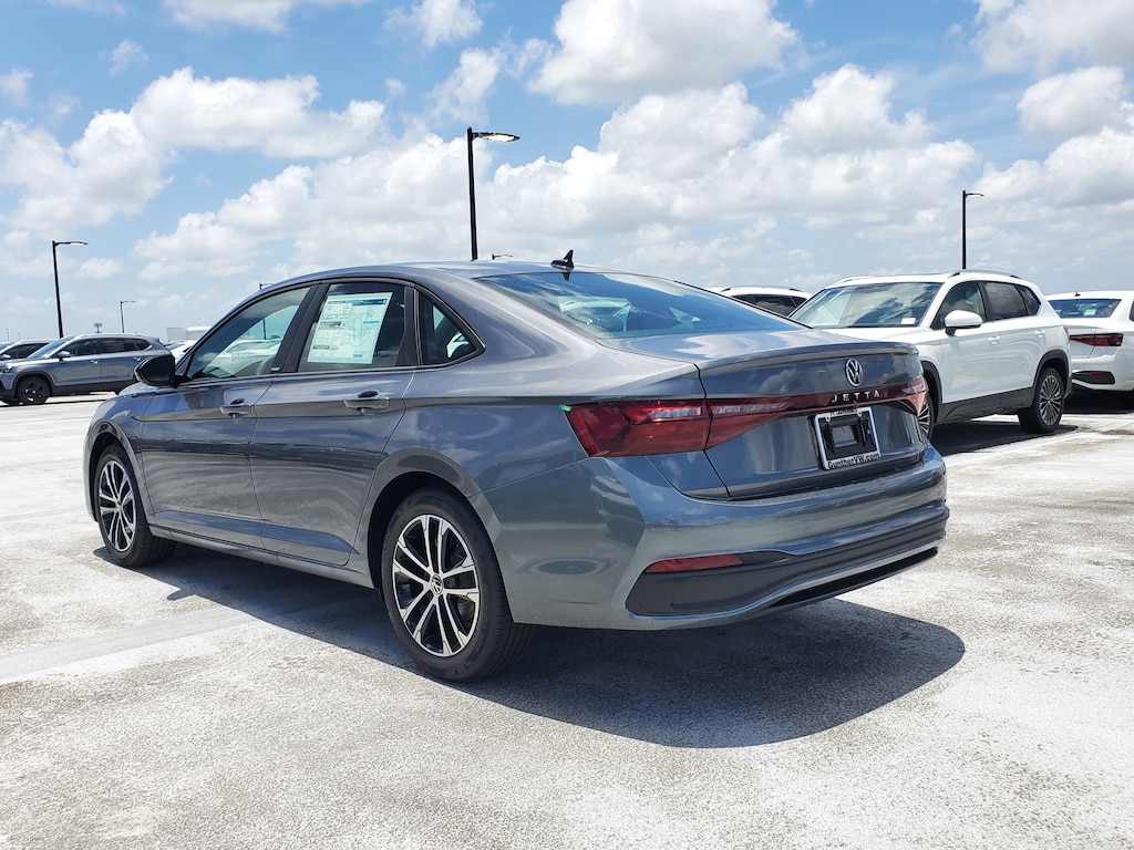 New 2025 Volkswagen Jetta 1.5T Sport Sedan