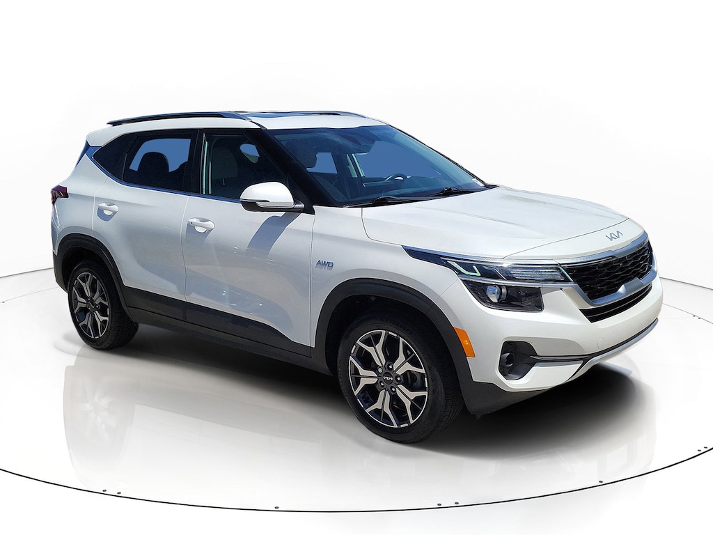Used 2022 Kia Seltos EX SUV