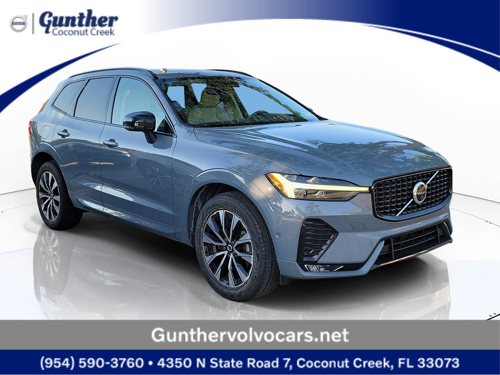 2024 Volvo XC60 B5 Plus Dark Theme AWD's photo