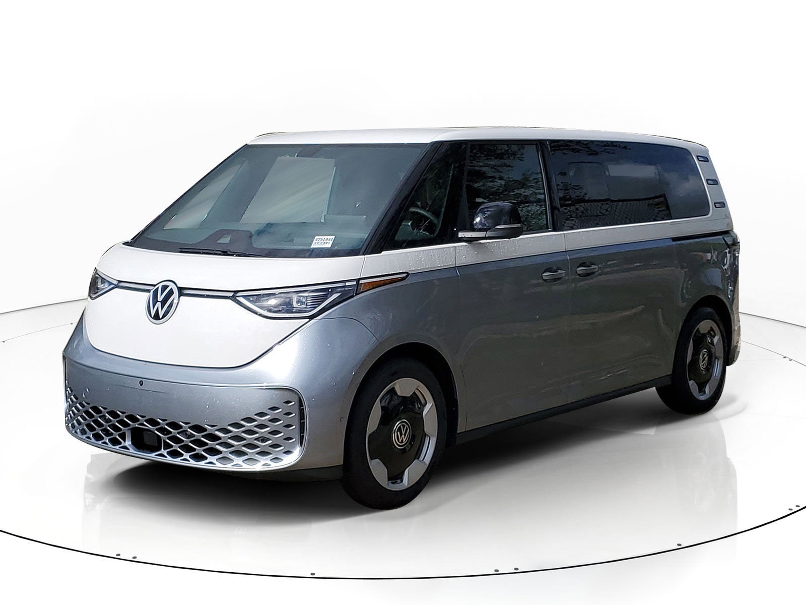 2025 Volkswagen ID. Buzz Pro S Plus 4Motion's photo