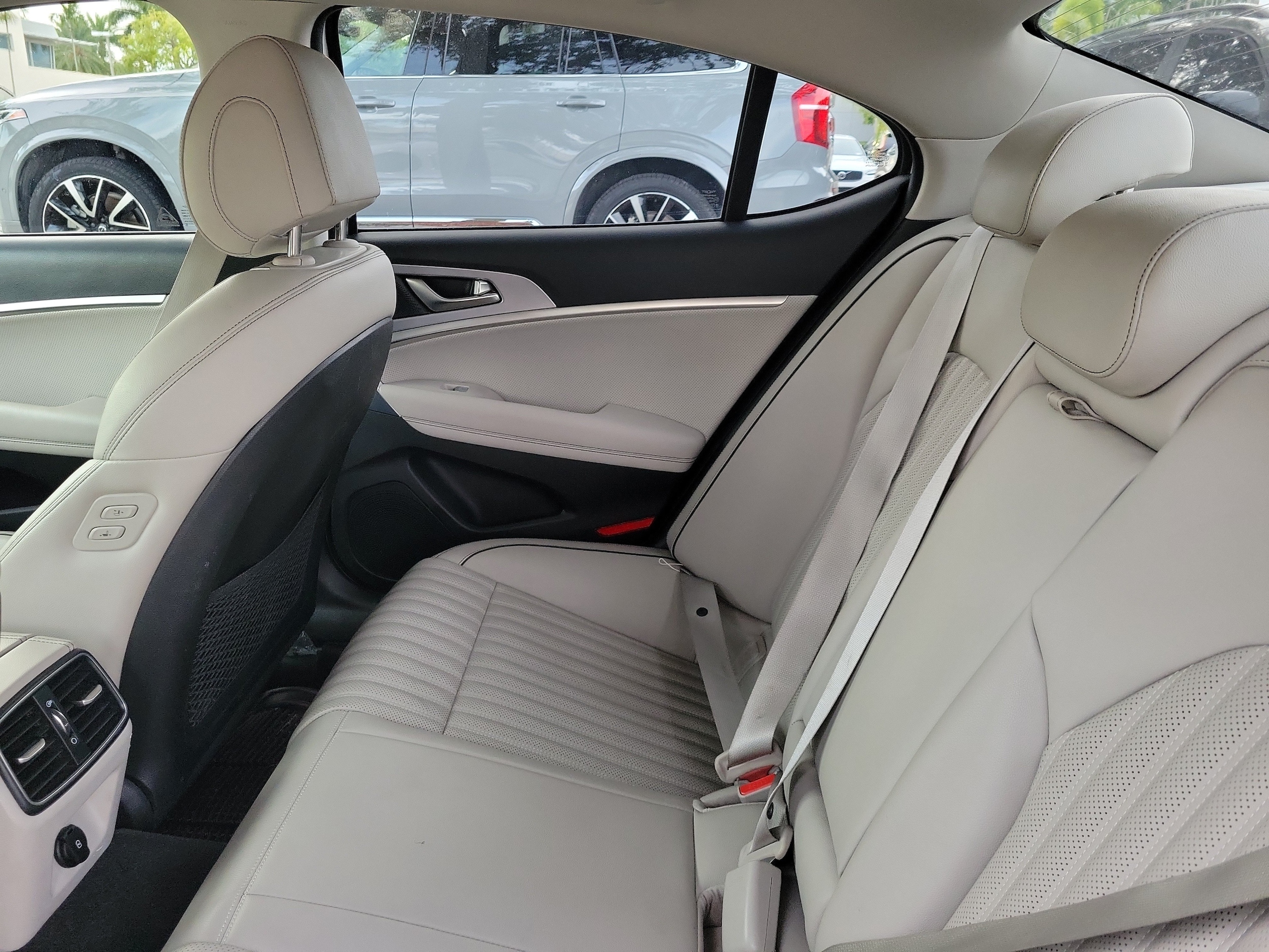 2021 GENESIS G70 Standard - Photo 9