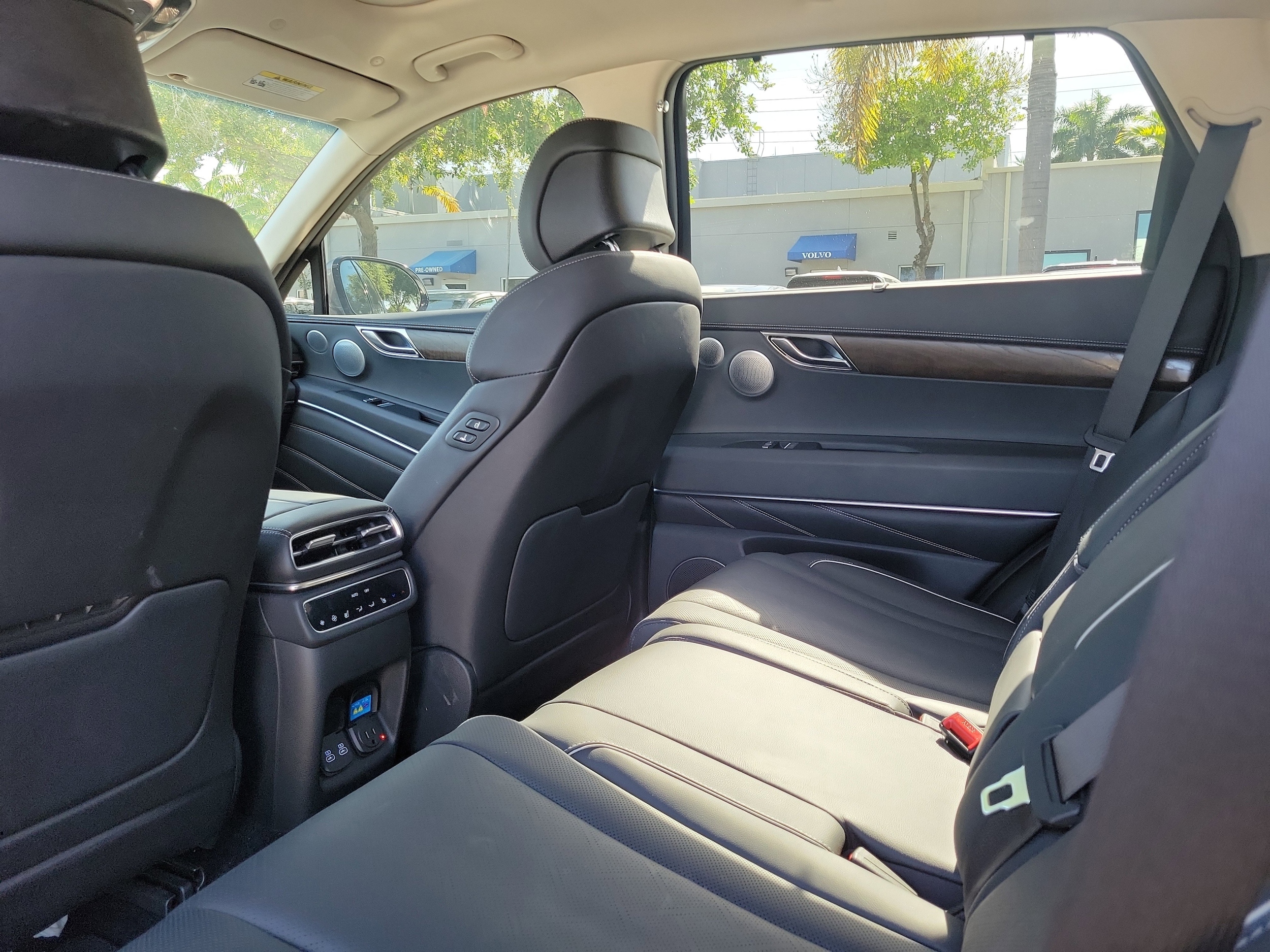 2025 GENESIS GV80 Prestige - Photo 17
